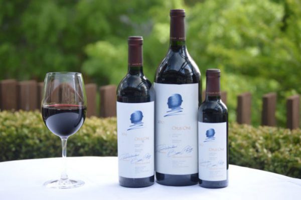 rượu vang Opus One