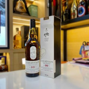 LAGAVULIN 10 YEARS OLD