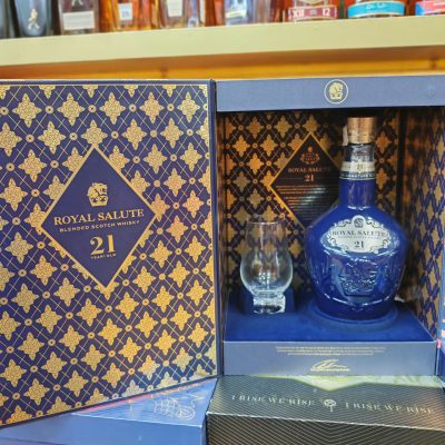Chai Royal Salute 21 năm và hộp Tết 2026